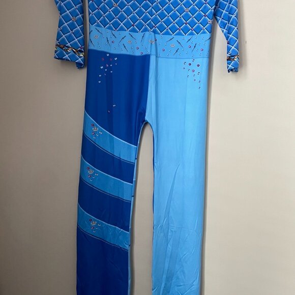 Disney Descendants 4 The Rise of Red – Chloe Costume - Picture 11 of 15